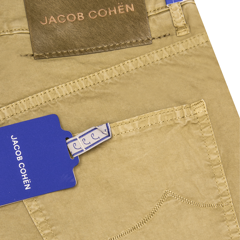 JACOB COHEN NICOLAS SLIM FIT CHINO SHORTS / KHAKI