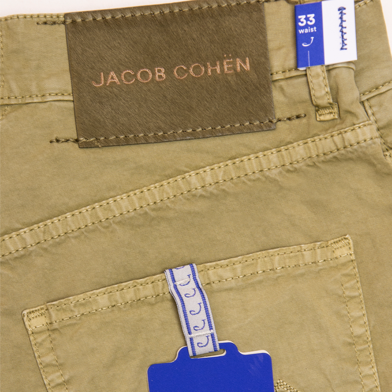 JACOB COHEN NICOLAS SLIM FIT CHINO SHORTS / KHAKI